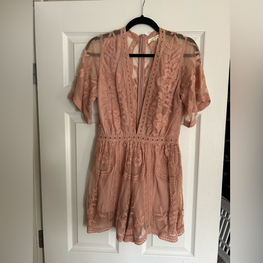 Honey Punch Blush Plunge Front Romper In Layered Lace - Small